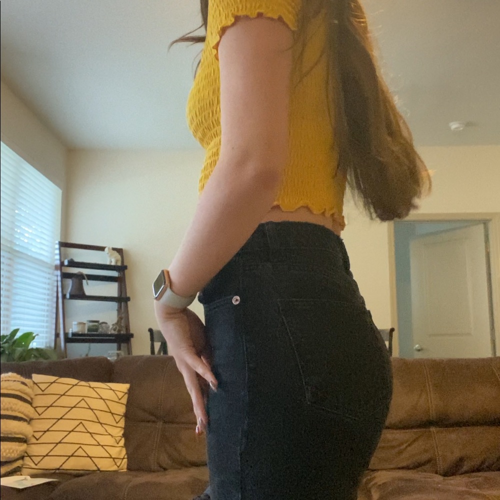 Off-The-Shoulder Ruched Crop Top - Picture 2 of 6